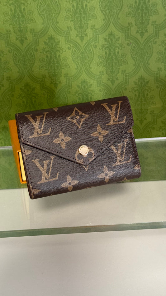 Small lv Wallet