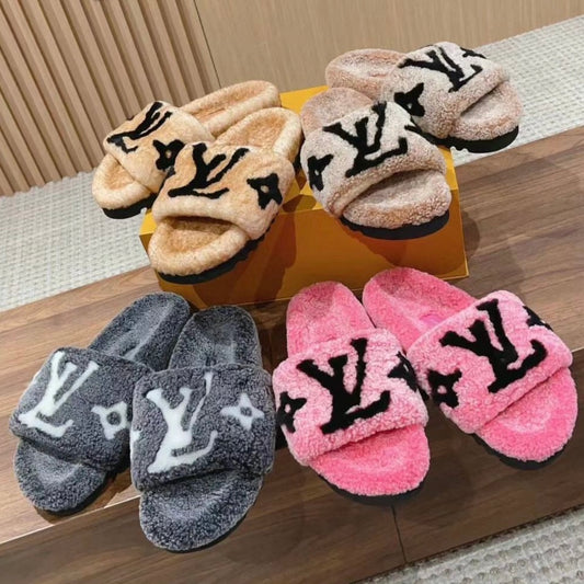 Fuzzy lv slipper