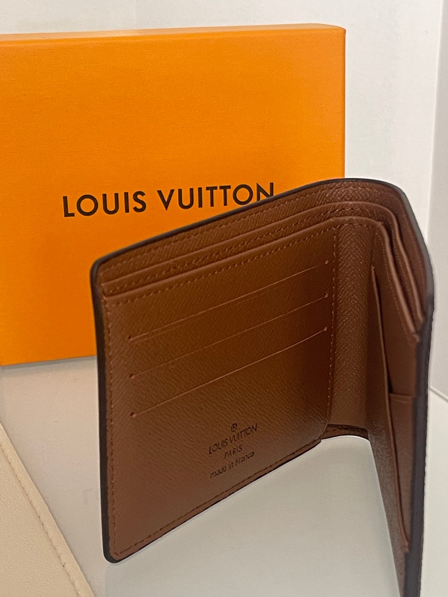 Lv wallet