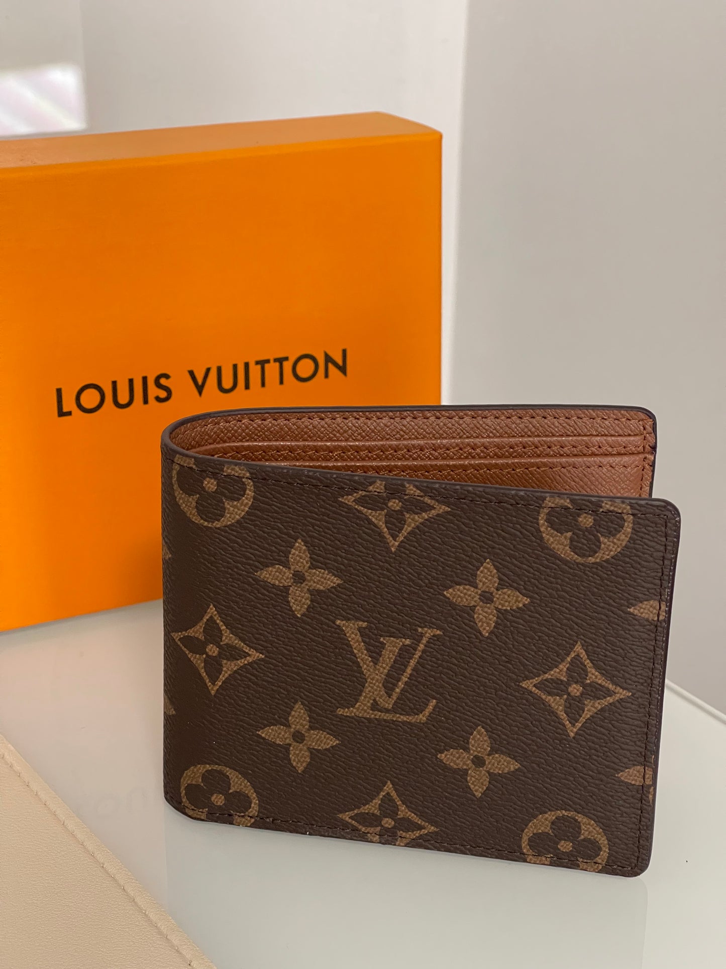 Lv wallet