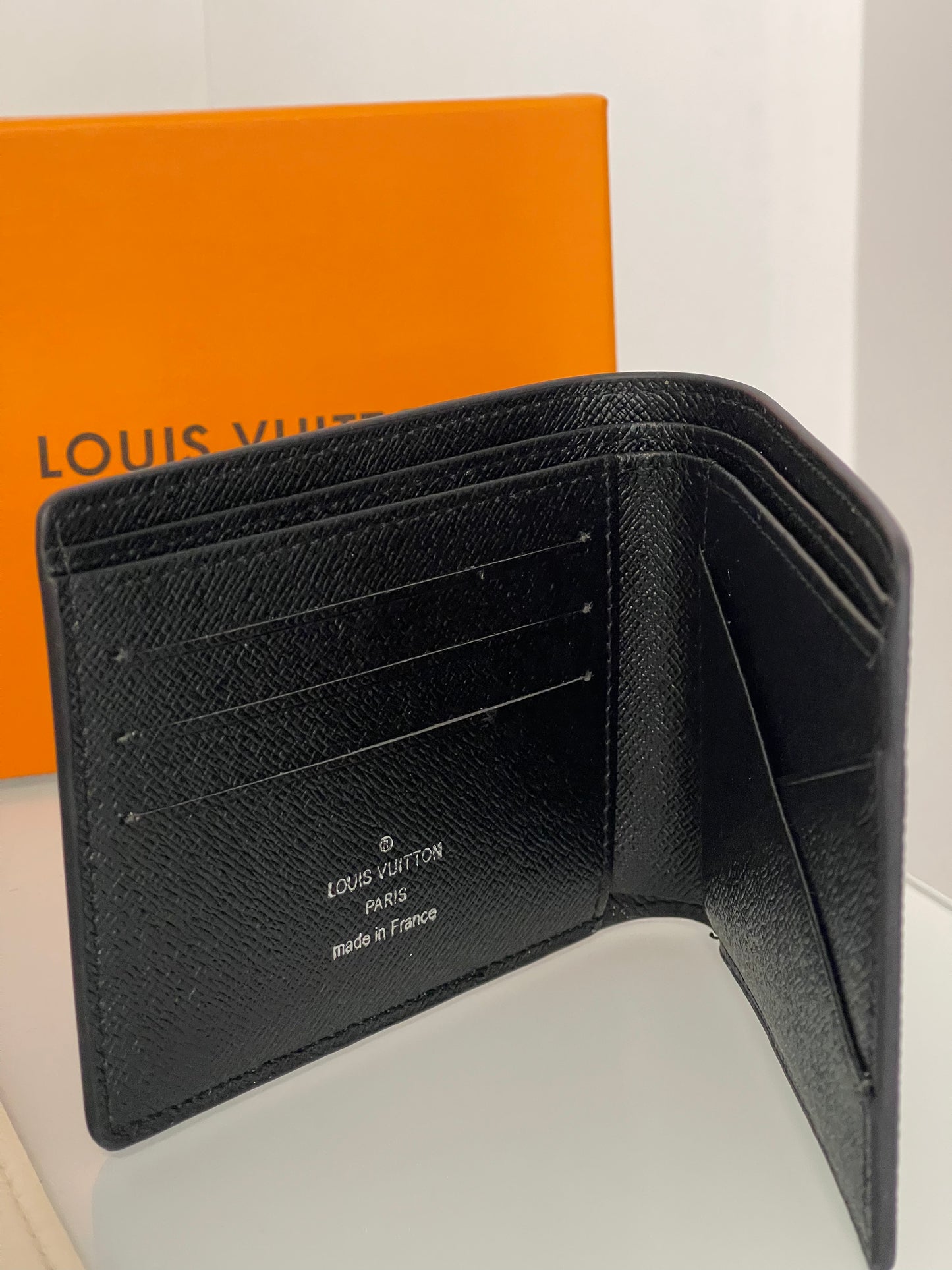 Lv wallet