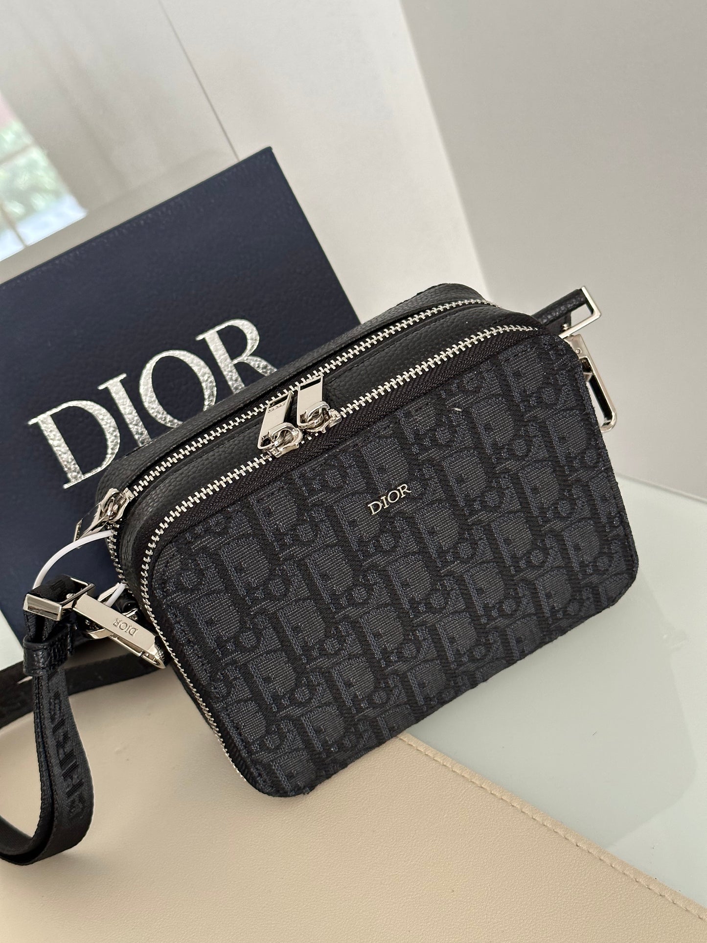 Dior pouch