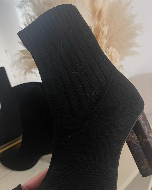 Lv bootie pre order